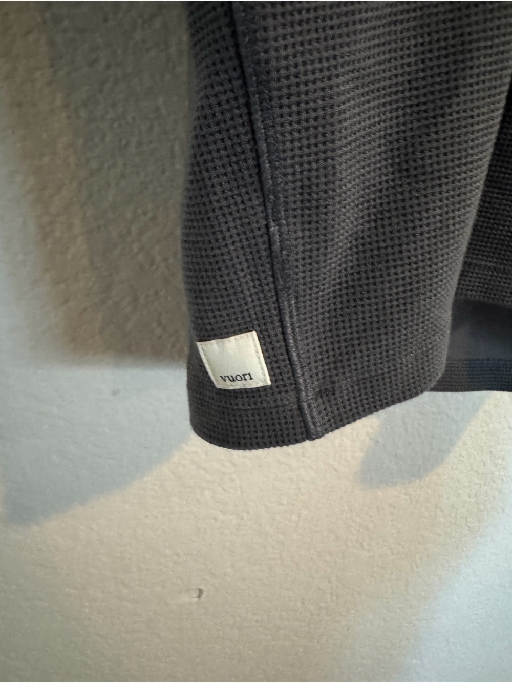 Vuori Charcoal Gray Waffle Knit Cami size XL - Picture 3 of 4